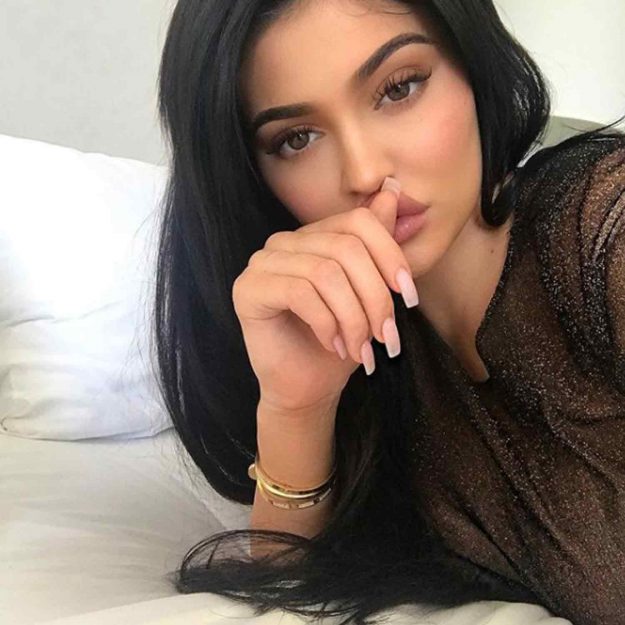 1060083_Pregnant_Kylie_Jenner_e1bfa7b9e1cbb62ce5786e13e8f452fa.jpg