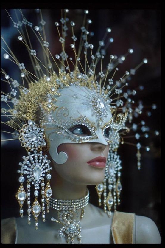 8b96eb608b9abeeb45d336f52a8c788a--mascarade-mask-venice-mask.jpg