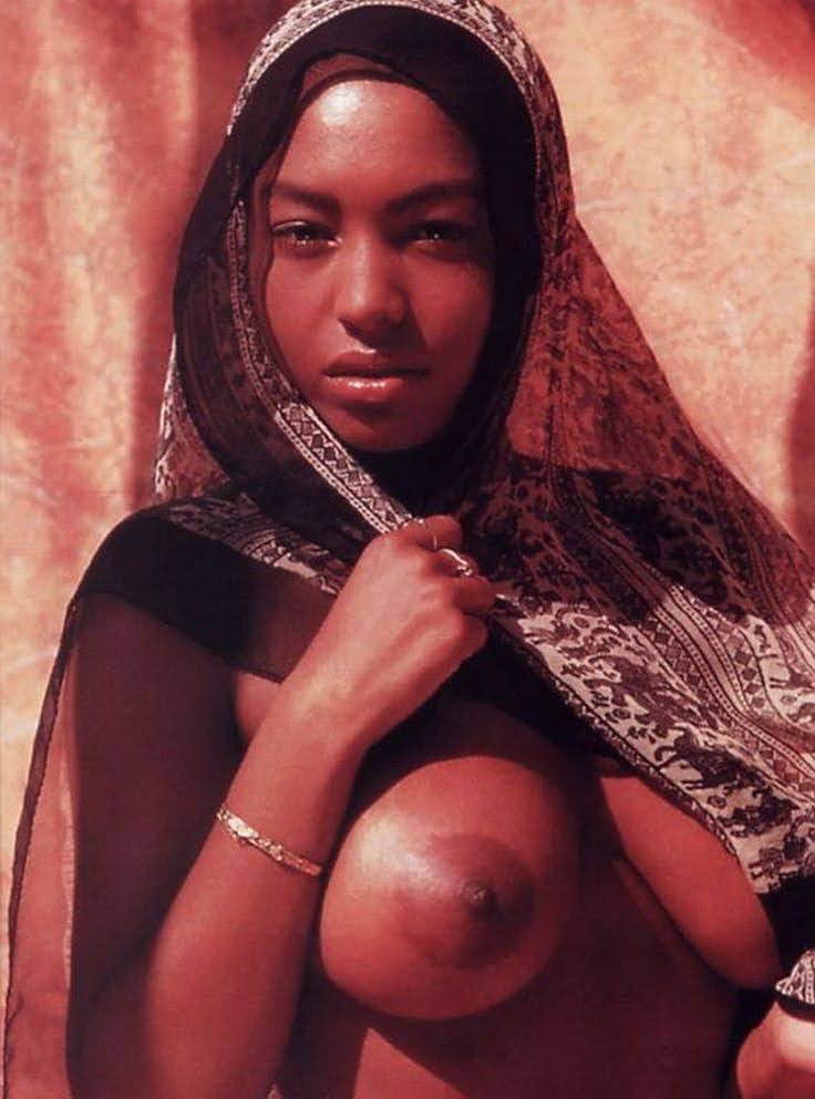 black-girl-on-hijab-naked-pics-3.jpg