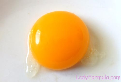 egg-yolk-washing.jpg