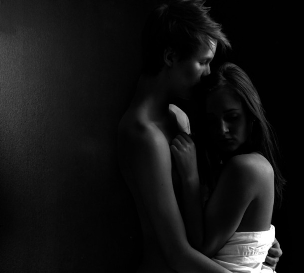 Favim.com-black-and-white-couple-love-naked-sex-325061.jpg