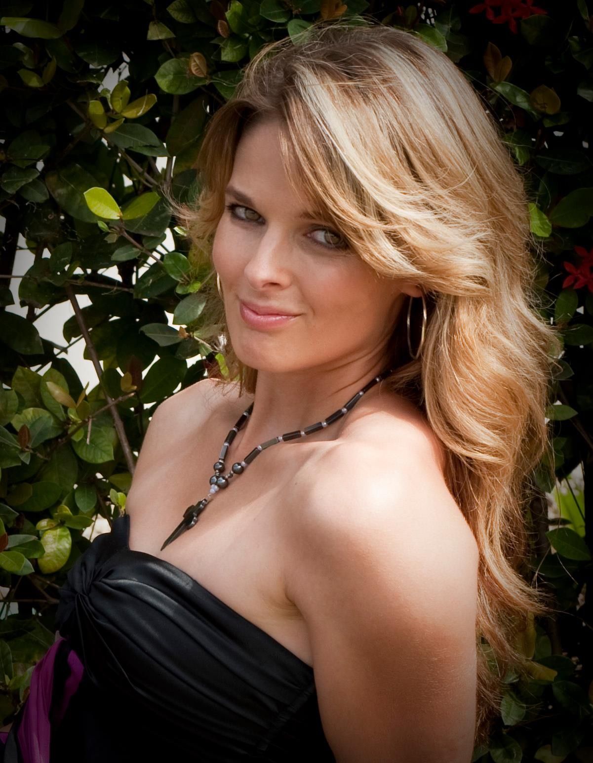 Lisa Kelly (Ice Road Truckers) .