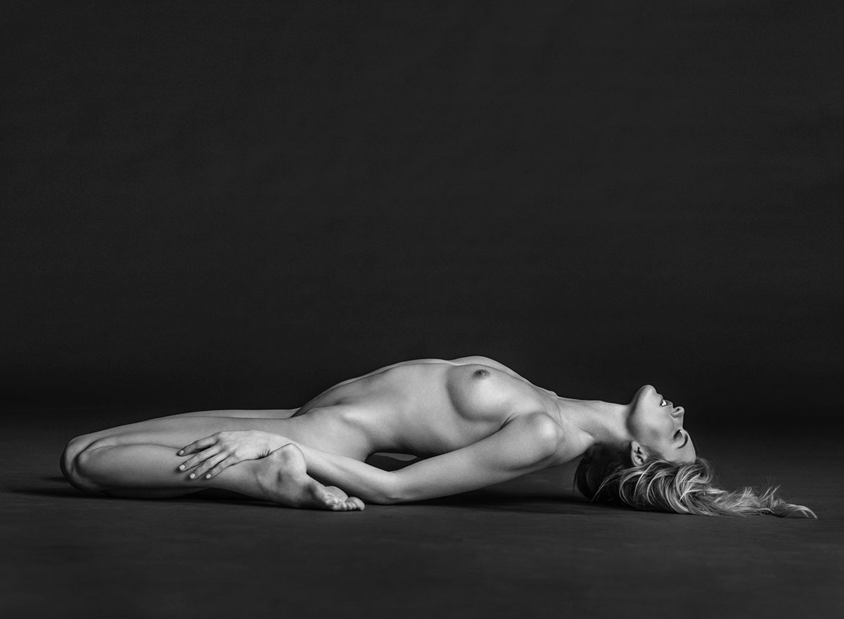 martha-nude-reclined-2014.jpg. 