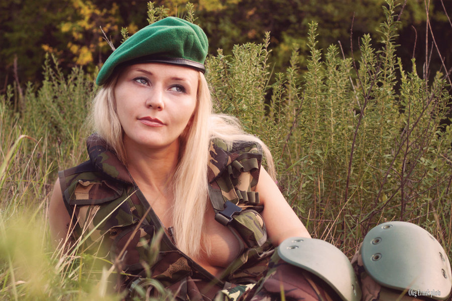 military_girl_v_by_ukrain-d31qh2h.jpg
