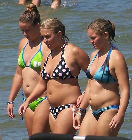 Three chubby women soft in the middle in bikinis.JPG