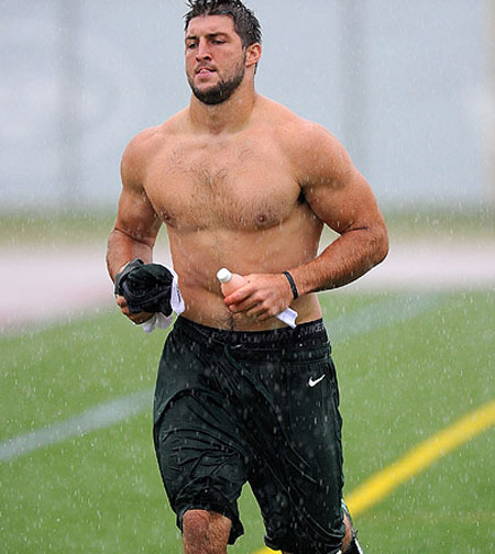 tim-tebow-topless.jpg