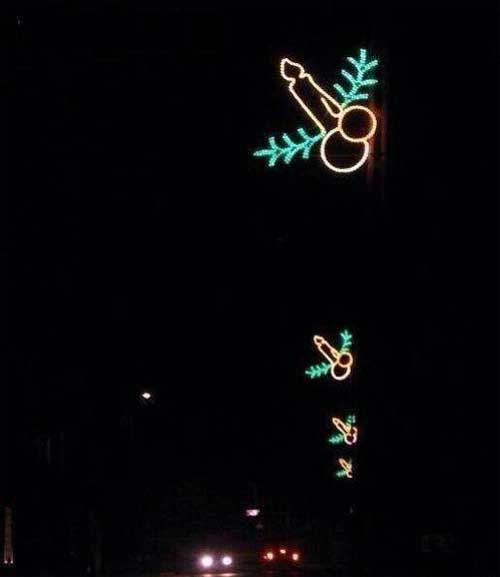 wtf-christmas-decorations-penis-lights.jpg