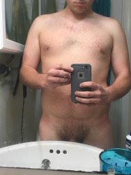 Bi guy looking to play